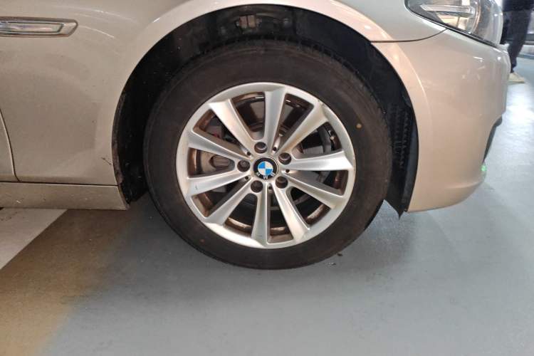 Used BMW 5 Series 2017 520Li Elegant Edition
