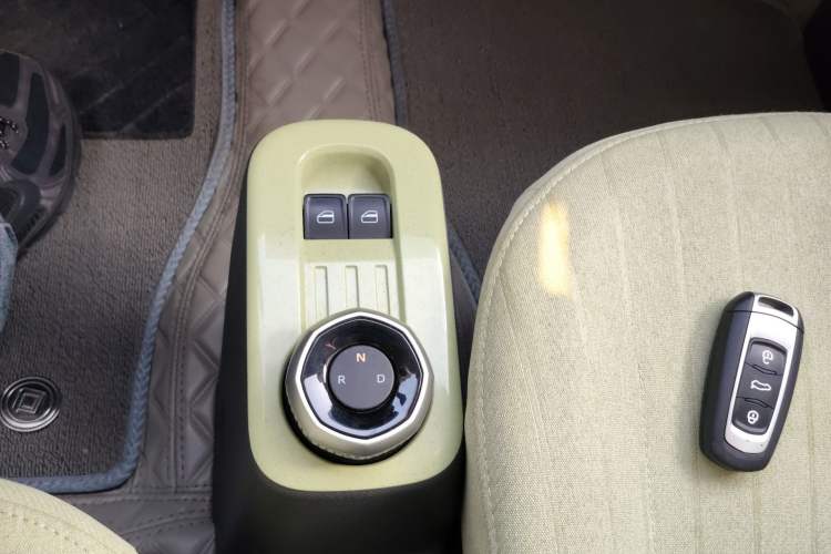 Used Geely Galaxy Panda 2024 Panda Mini 200km Endurance Bear