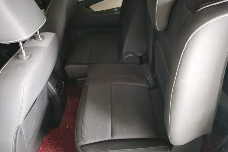 Used CHANGAN KAICHENG Oushang A600 2018 1.6L Automatic Elite Model Left Rear Seat