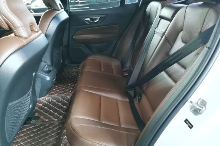 Used Volvo S60 2021 T4 Zhiyuan Luxury Edition Left Rear Seat