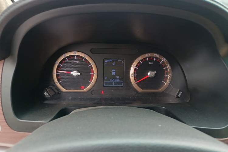 Used FORTHING Lingzhi 2018 M5L 1.6L 7-Seater Luxury Model Instrument Cluster