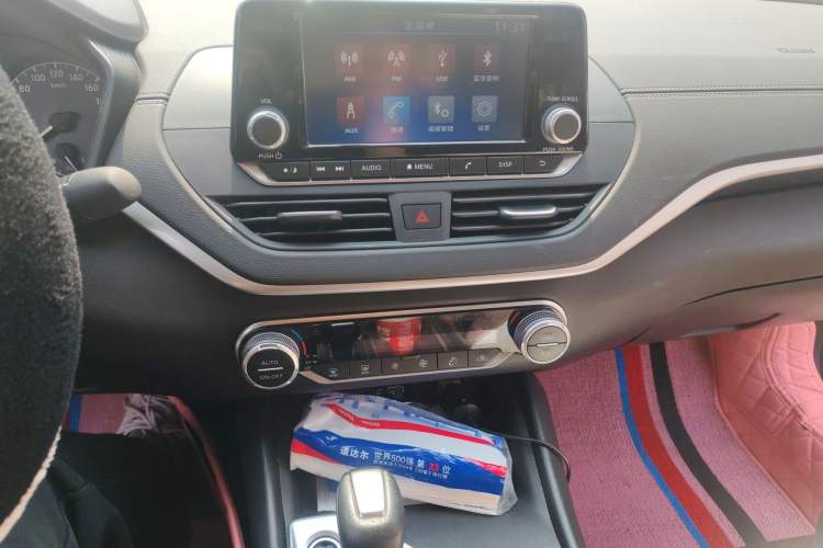 Used Nissan Teana 2019 2.0L XL Comfort Edition Audio And AC Panel