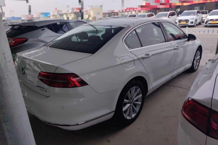 Used Volkswagen Magotan 2017 330TSI DSG Leading Model
