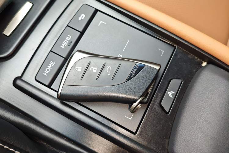 Used Lexus ES 2020 200 Excellence Edition
