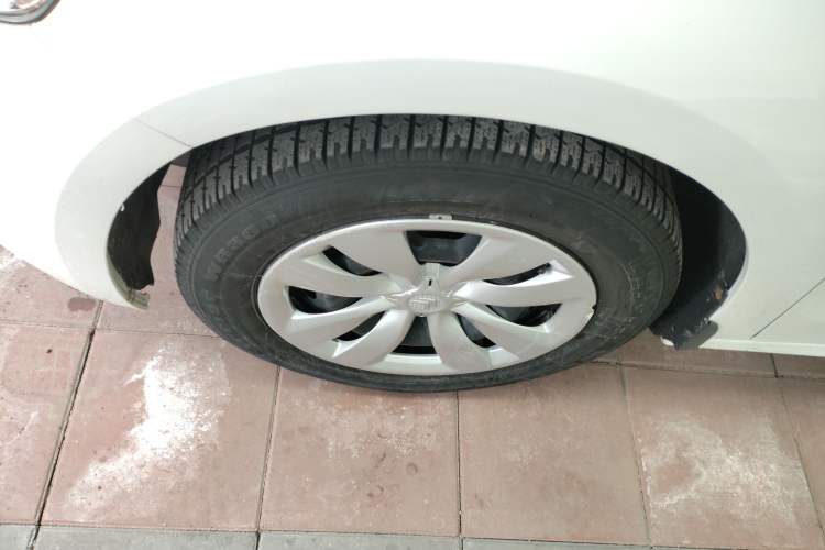 Used Citroen Elysee 2016 1.6L Manual Fashion Edition Left Front Wheel Hub