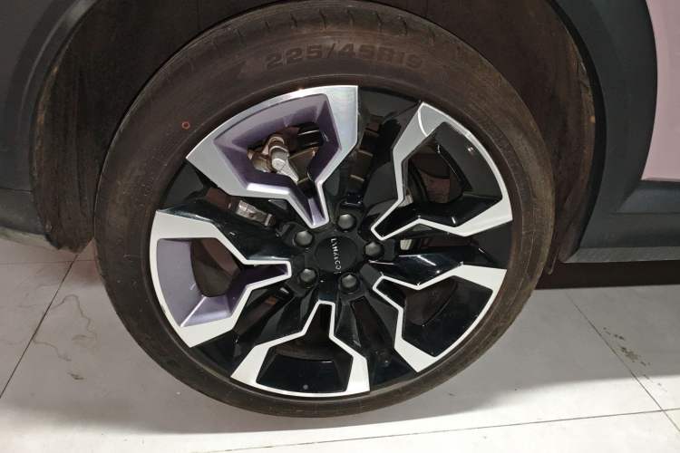 Used Lynk & Co 06 2023 Remix 1.5T Shero Right Rear Wheel Hub