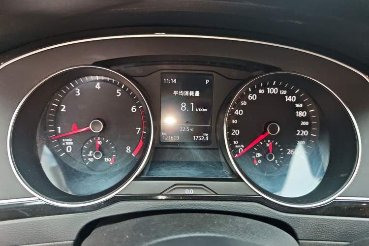 Used Volkswagen Magotan 2018 330TSI DSG Luxury Model Instrument Cluster