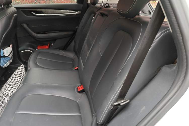 Used Brilliance V7 2018 280T DCT Prestige 5-Seater Left Rear Seat