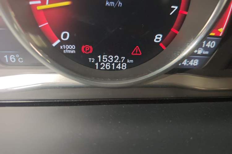 Used Volvo V60 2014 Restyled T5 Zhiya Edition
