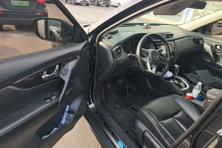 Used Nissan X-Trail 2017 2.0L CVT Comfort Edition 2WD
