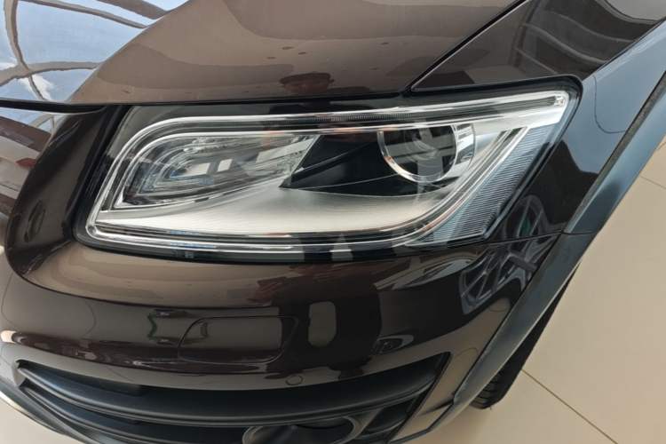 Used Audi Q5 2017 Plus 40 TFSI Technology Model