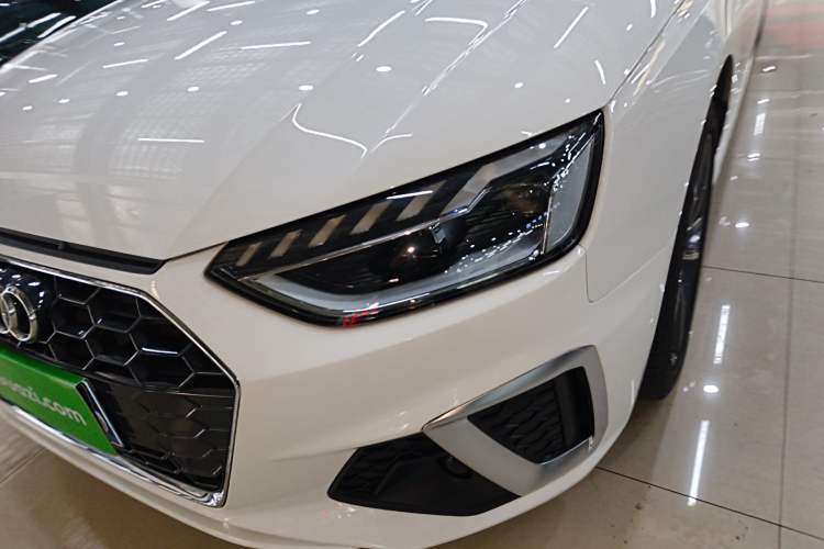 Used Audi A4L 2022 40 TFSI Fashion Dynamic Model
