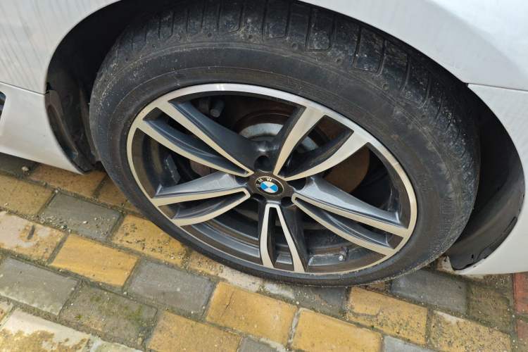 Used BMW 6 Series GT 2020 630i M Sport Package Right Front Wheel Hub