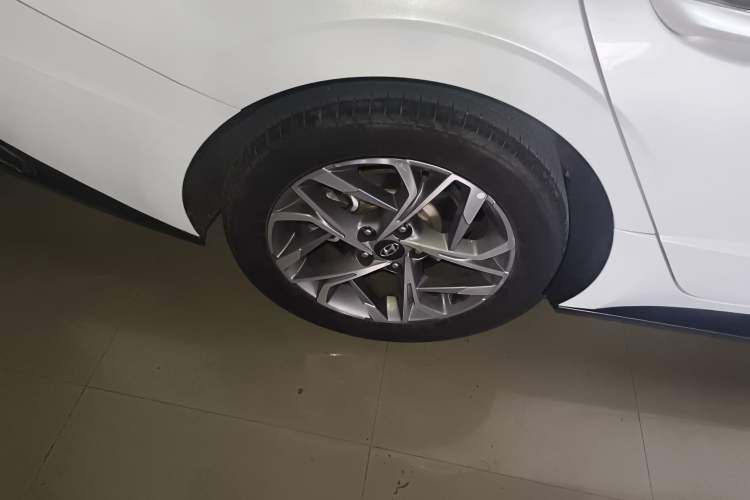 Used Hyundai Sonata 2020 270TGDi DCT GLS Elite Edition Right Rear Wheel Hub