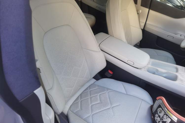 Used Nio ET7 2022 100kWh First Edition Right Front Seat