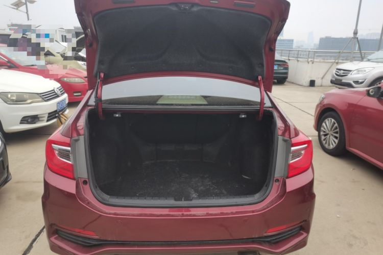 Used Honda Crider 2013 1.8L automatic luxury edition