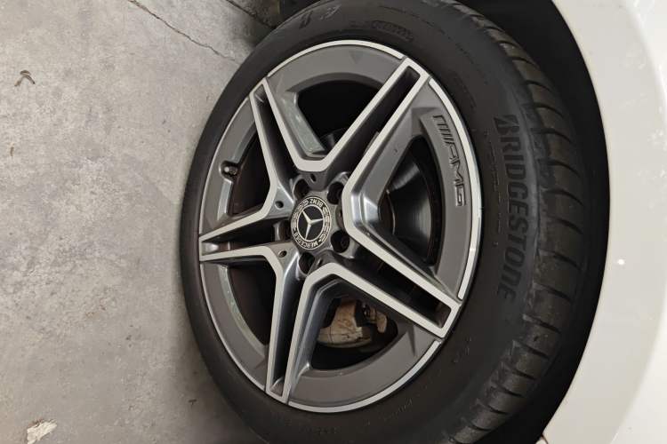 Used Mercedes-Benz CLA 2022 CLA 200 Shooting Brake Right Front Wheel Hub