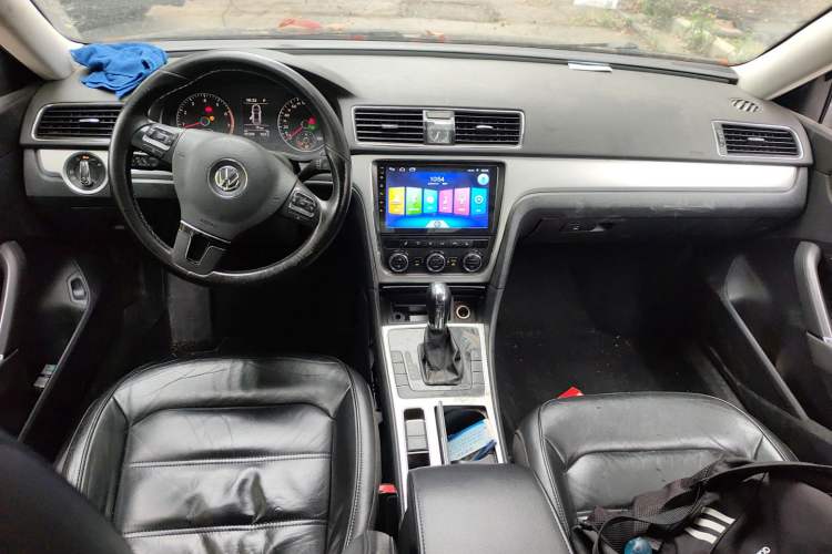 Used Volkswagen Passat 2015 1.8TSI DSG Prestige Edition Center Console