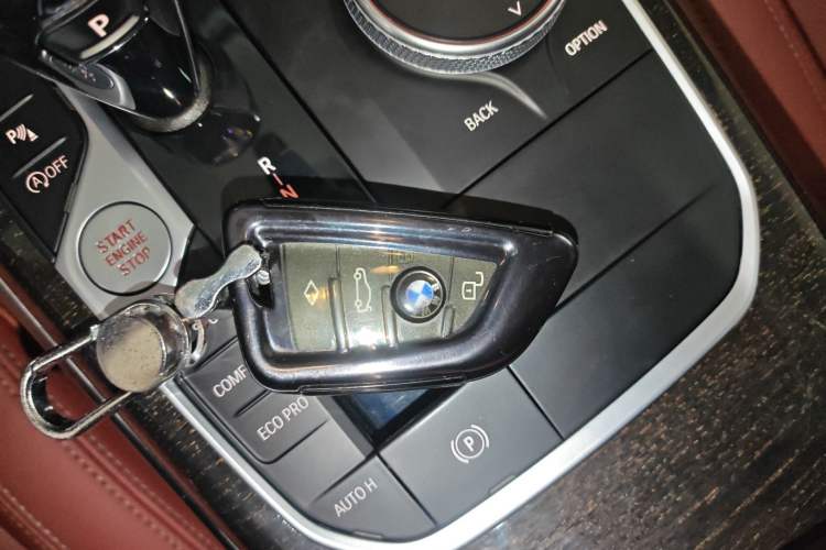 Used BMW 3 Series 2021 Second Facelift 325Li M Sport Package
