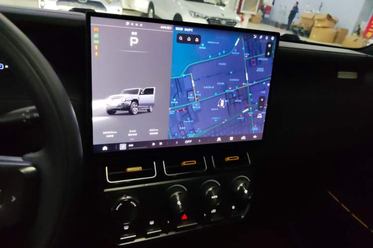 Used iCAR V23 2025 501 Four-Wheel Drive Intelligent Driving Version Audio And AC Panel