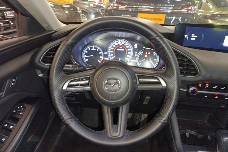 Used Mazda 3 Axela 2021 1.5L Automatic ZhiMei Edition Steering Wheel