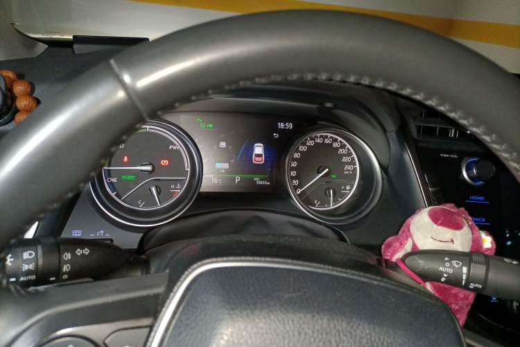 Used Toyota Camry 2019 Dual-Engine 2.5 HG Luxury Edition China V Standard Instrument Cluster