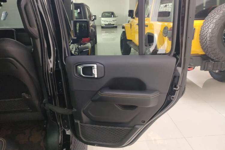 Used Jeep Wrangler 2024 2.0T Sahara Four-Door Edition
