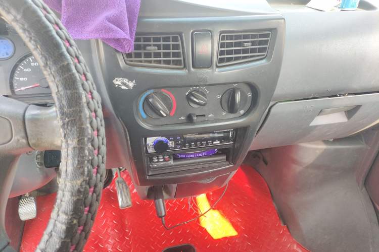 Used Jinbei Starfish A9 2011 1.0L Standard Edition