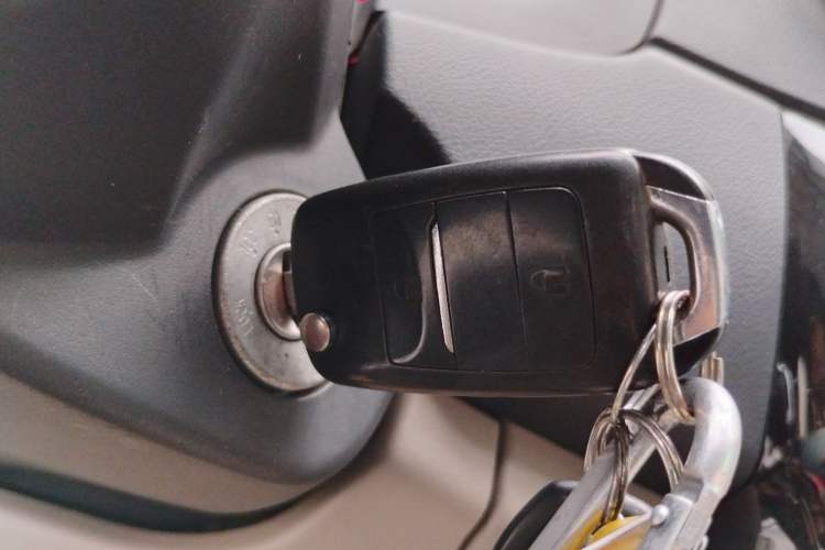 Used CHANGAN Alsvin V3 2015 1.4L Manual Meiruan Model China V Standard