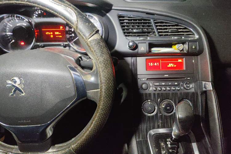 Used Peugeot 3008 2013 2.0L Automatic Classic Edition
