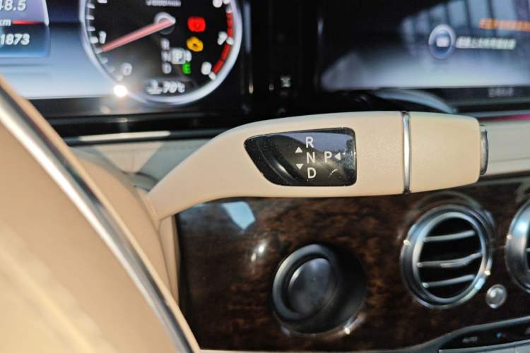 Used Mercedes-Benz S-Class 2014 S 320 L Business Model Gear Lever