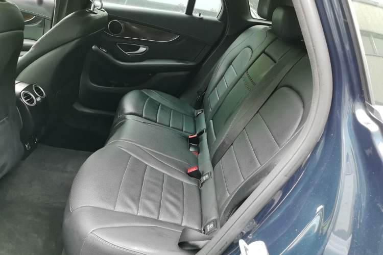 Used Mercedes-Benz GLC 2019 GLC 260 L 4MATIC Dynamic Model Left Rear Seat