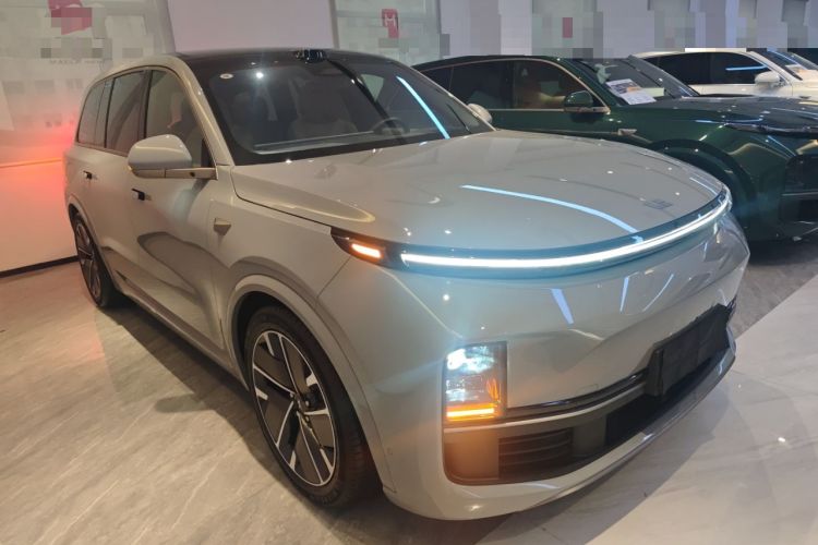 Used Li Auto L9 2025 Ultra Smart Refreshed Edition Front Right 45 Deg