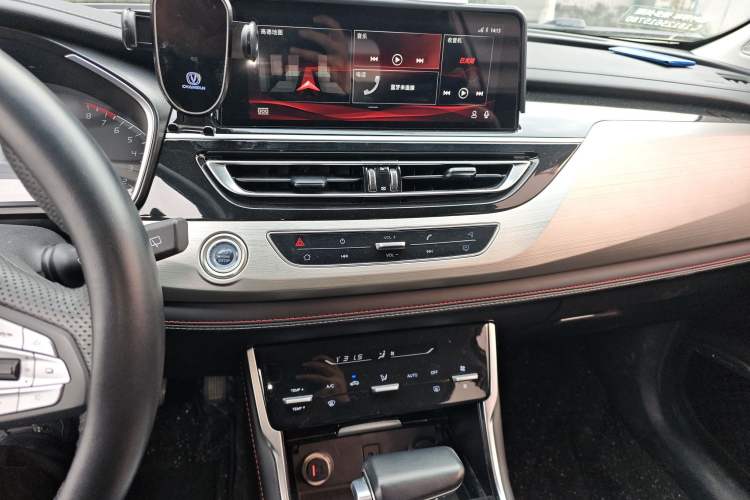 Used CHANGAN CS75 2018 280T Automatic Smart Edition China V Standard Audio And AC Panel