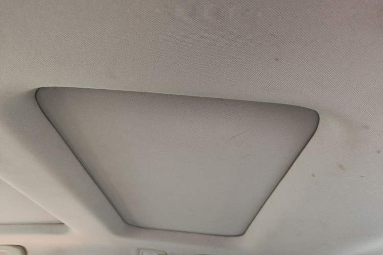 Used Nissan Teana 2012 2.5L XV VIP Cloud Security Edition Headliner