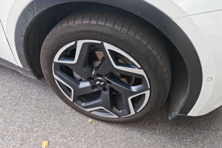 Used ONVO L60 2024 60 kWh Rear-Drive Version
