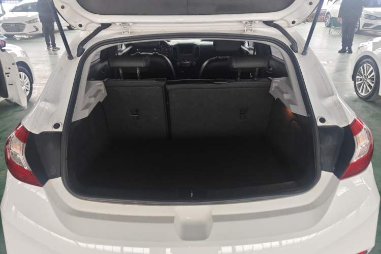 Used Chevrolet Cruze 2017 1.5L Hatchback Automatic Xuanfeng Edition