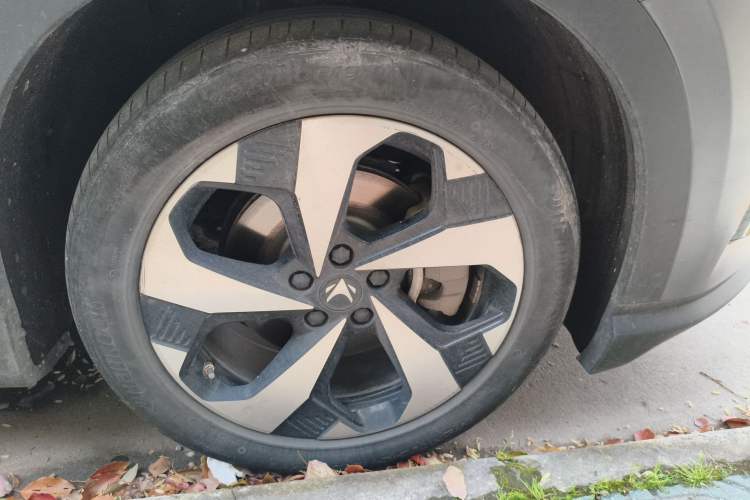 Used ARCFOX Alpha T5 2025 520 PRO
