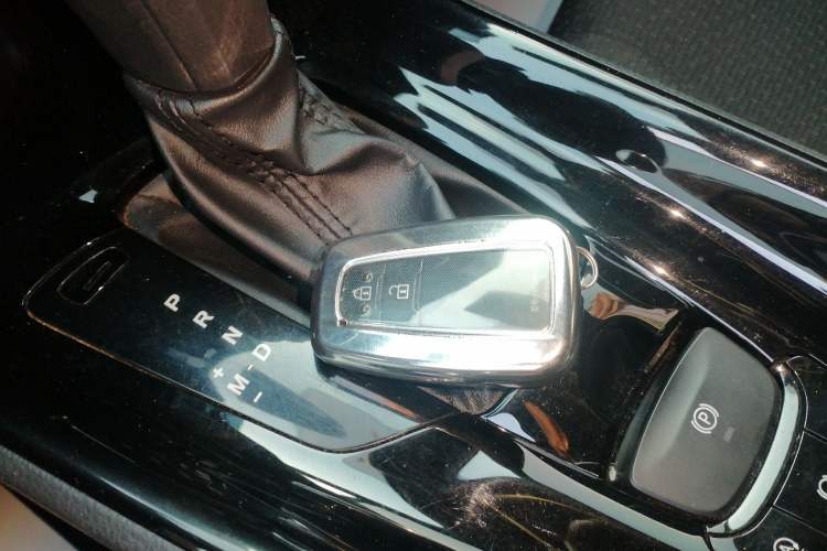 Used Toyota IZOA 2020 2.0L Enjoy Edition