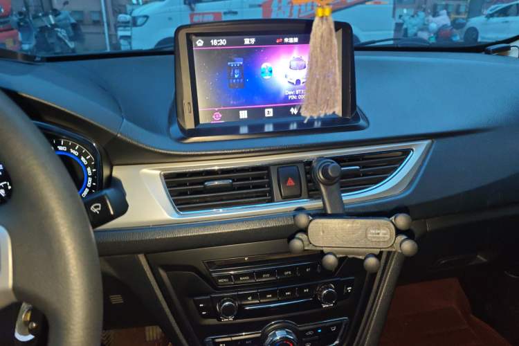 Used CHANGAN Alsvin V7 2015 1.6L Manual LeShang Edition China V Standard Audio And AC Panel