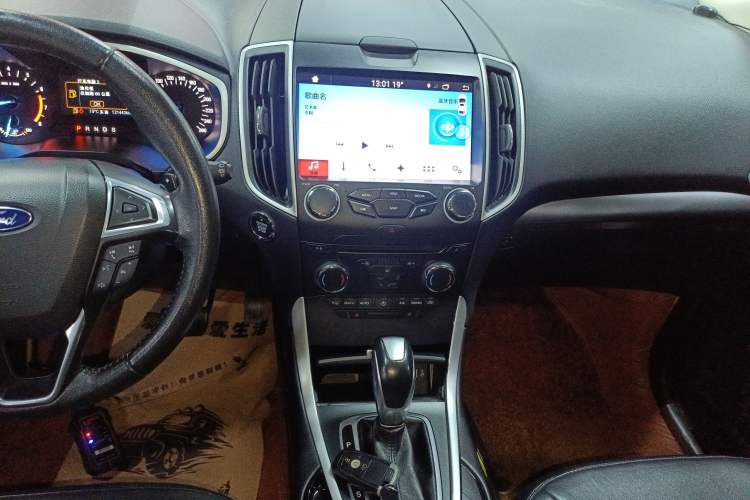 Used Ford Edge 2018 EcoBoost 245 Two-Wheel-Drive Platinum Edition 5 Seats