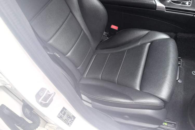 Used Mercedes-Benz C-Class 2016 C 180 L Sport Edition Right Front Seat