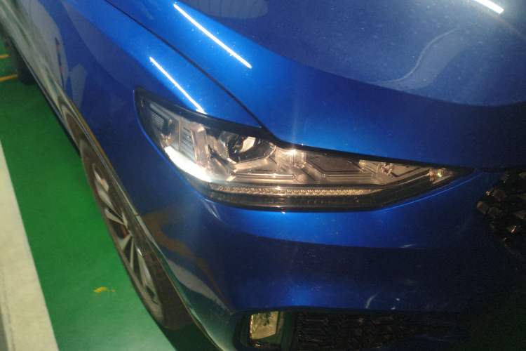 Used Wey VV6 2018 2.0T Four-Wheel Drive Flagship Version China V Standard
