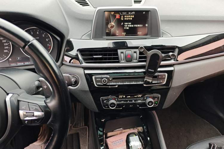 Used BMW X1 2016 sDrive20Li Luxury Model
