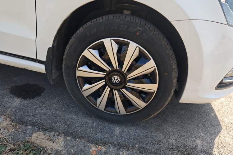 Used Volkswagen Polo 2016 1.6L Automatic Comfort Model