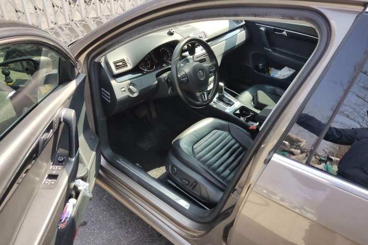 Used Volkswagen Magotan 2013 2.0 TSI Luxury Model