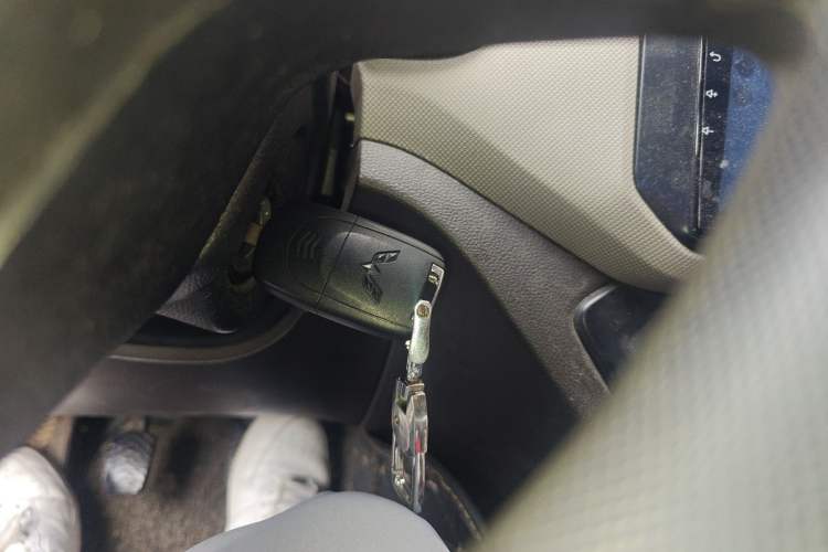 Used Wuling Hongguang 2018 1.5L S Standard Version L2B Vehicle Key