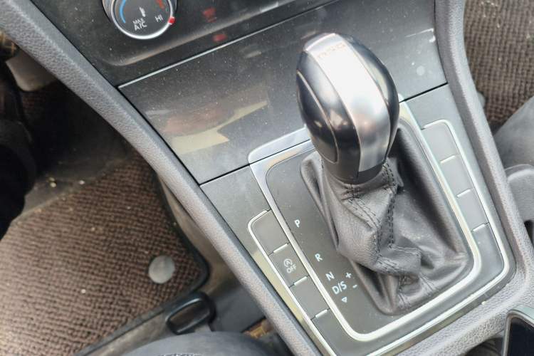 Used Volkswagen Golf 2019 280TSI DSG Comfort Version China V Standard
