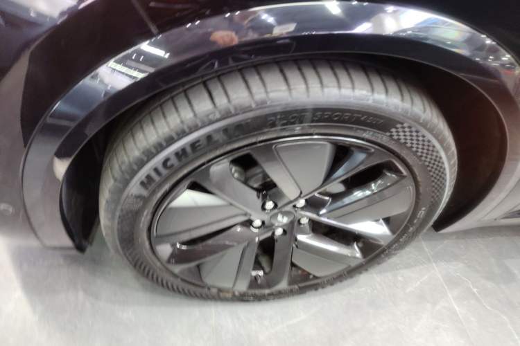 Used Li Auto L9 2024 Pro Model