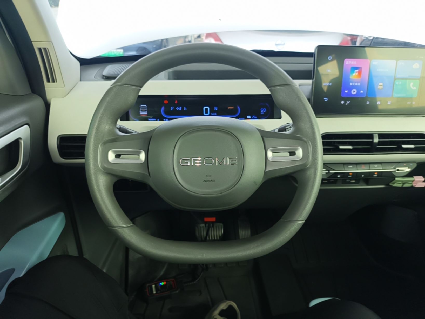 Geely Galaxy Panda 2023 Panda Mini 200km Endurance Bear — снимка 13